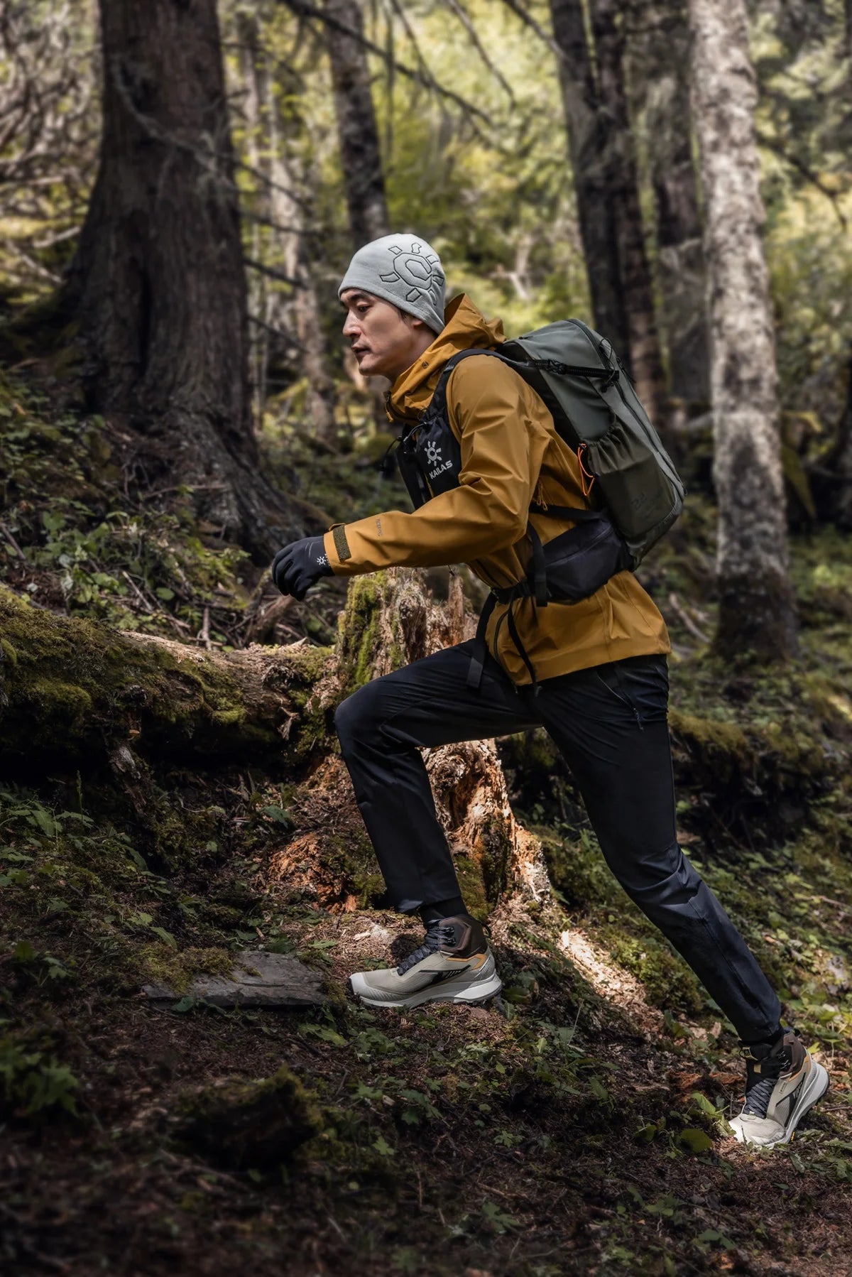 KAILAS KUOCANG Gore-tex  Mid   Waterproof Hiking Shoes For Men Comfortable Vibram Shoes KS2442145