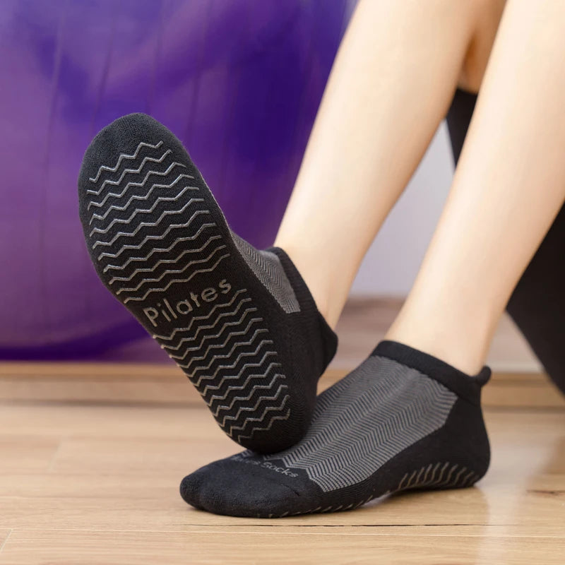 Women Pilates Socks Non Slip Breathable Yoga Socks Ladies Fitness Sports Ballet Dance Sock for Yoga Pilates Hall Customized