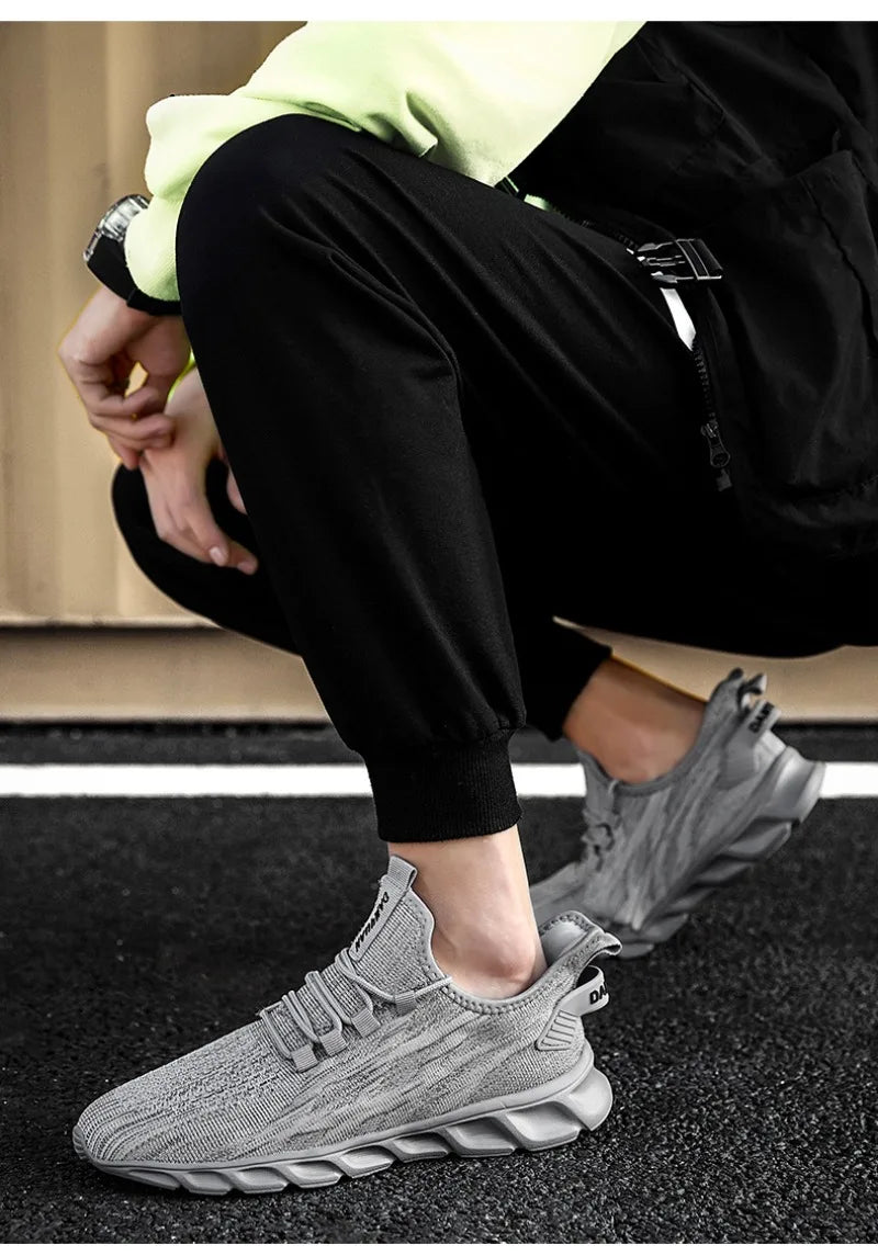 New Mesh Men Shoes Lac-up Casual Shoes Men Sneakers Breathable Lightweight Footwear Comfortable Sport Trainers Zapatillas Hombre