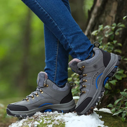 Unisex Winter Plush High Top Hiking Shoes Women Outdoor High Quality Keep Warm Snow Casual Sneakers Men Non-slip Trekking Boots