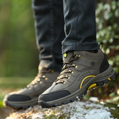 Unisex Winter Plush High Top Hiking Shoes Women Outdoor High Quality Keep Warm Snow Casual Sneakers Men Non-slip Trekking Boots